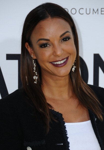eva-larue-at-los-angeles-premiere-of-national-geographic-documentary-film-s-jane-held-at-the-hollywood-bowl-14.jpg