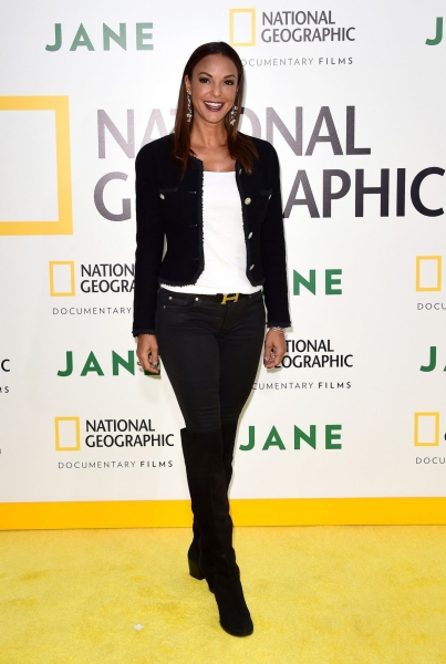eva-larue-at-los-angeles-premiere-of-national-geographic-documentary-film-s-jane-held-at-the-hollywood-bowl-18.jpg